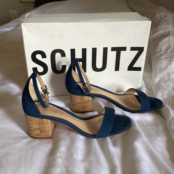 Schutz size 6 heeled sandals - Picture 4 of 6